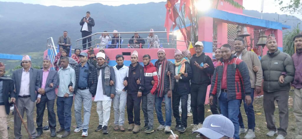 बडादशैंको अवसरमा डोटीको डौडमा भव्य डेउडा कार्यक्रम