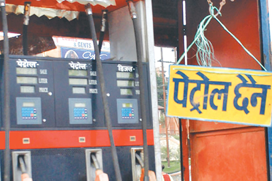 डोटीका पेट्रोलियम व्यवसायीहरूको पेट्रोल अभाव हुन नदिने प्रतिबद्धता
